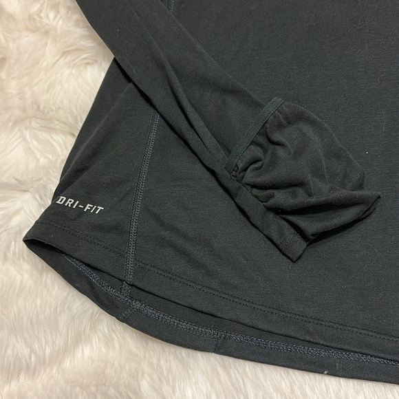 Nike dri-fit running top - Picture 2 of 7